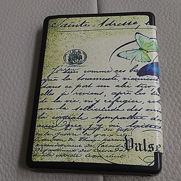 Kobo Glo HD EReader Cover by  kwmobile - Picture 2 of 5